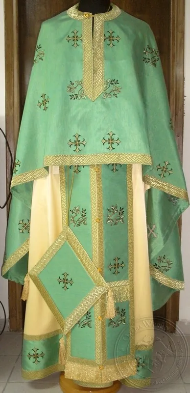Leaves - Hieratical Robe