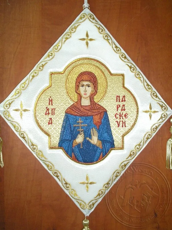Святая Параскева в медальоне, палица