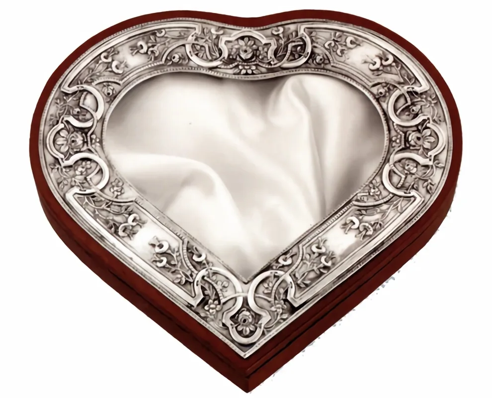 Silver Crownbox Heart Design