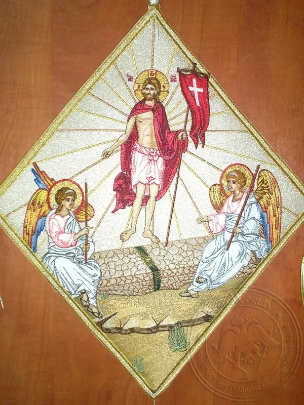 აღდგომა ნაქარგი ფონით, სამღვდელო ენქერი