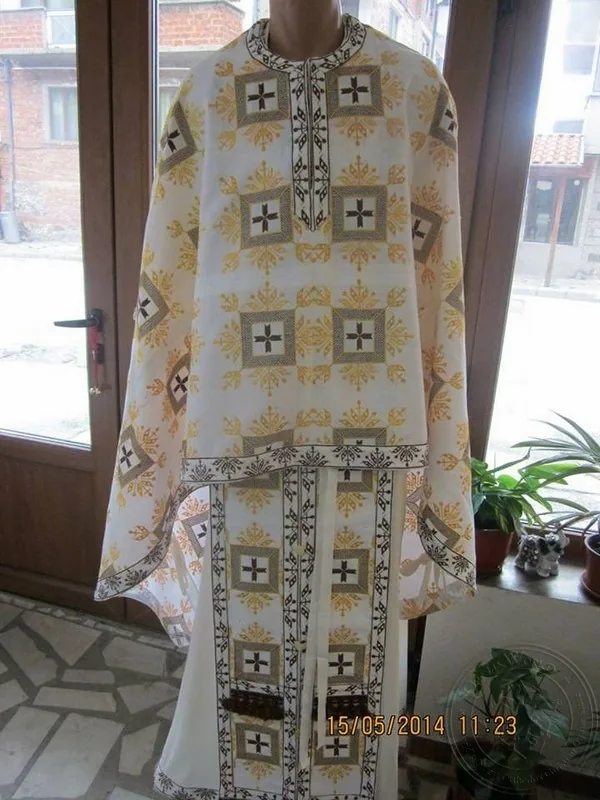 Tinos - Hieratical Robe