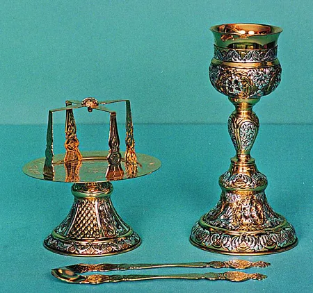 Chalice Set Russian Two Color Design Small Size