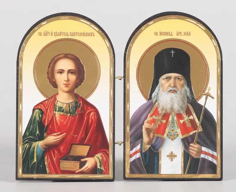 ხის კარედები 10×12 ორკარედიანი, ტვიფრი, თაღოვანი ლუკა 2-პანტელეიმონი