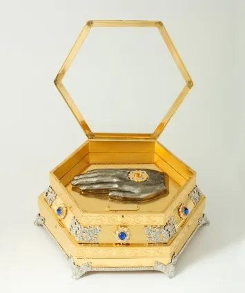Recessed field-icon case №7 gilding silver plating stones