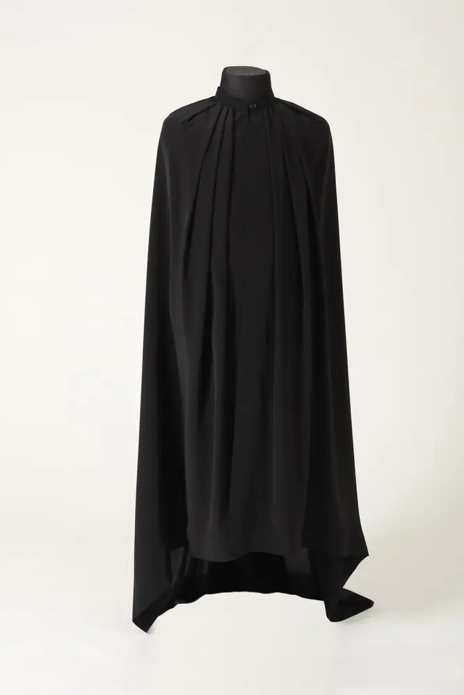 Monastic mantle silk with train collar with topstitching