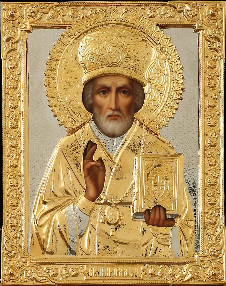 Painted icon of St Nicholas the Wonderworker 18×24, oil, riza cover №51, gilding