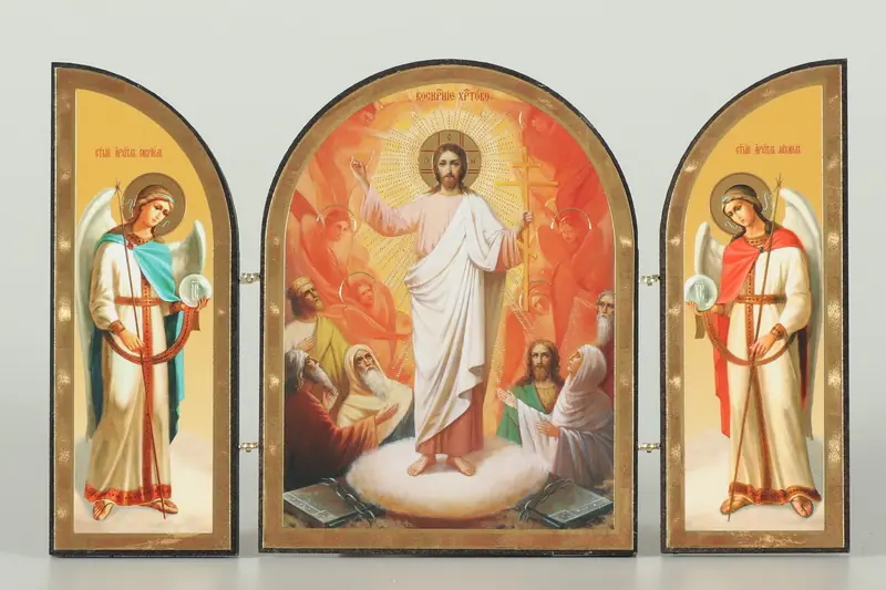 Wooden folding icons 12×18 three-leaf, embossing, arched, in packaging Resurrection of Christ 58