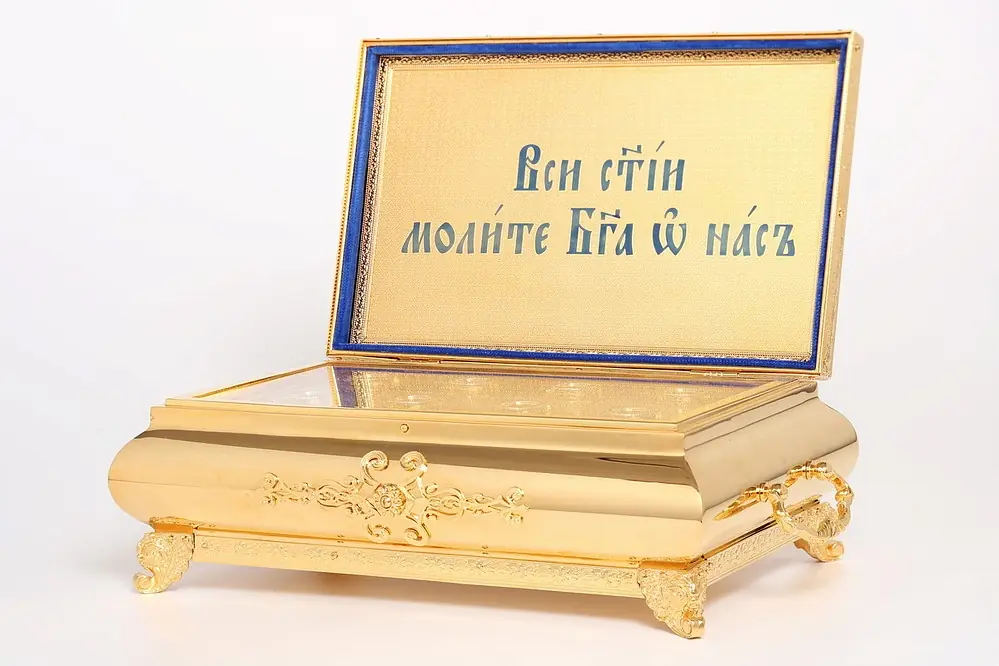 კიდობანი წმინდა ნაწილებისთვის №3 მოოქროვება