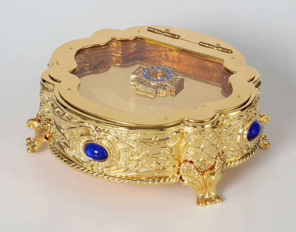 Recessed field-icon case №10 gilding