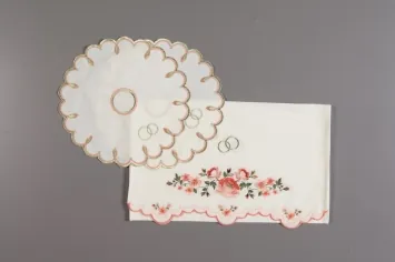 Wedding towel embroidered and holders №1