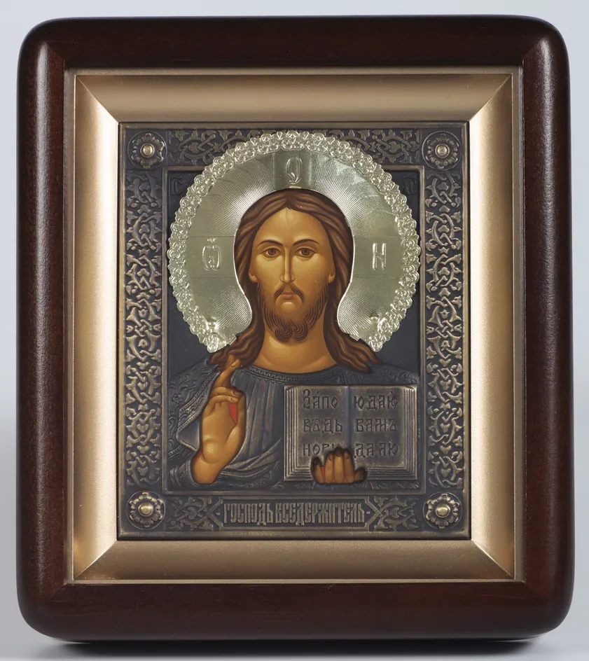 Icon in icon case 11×13 shaped, tempera, patinated riza Saviour
