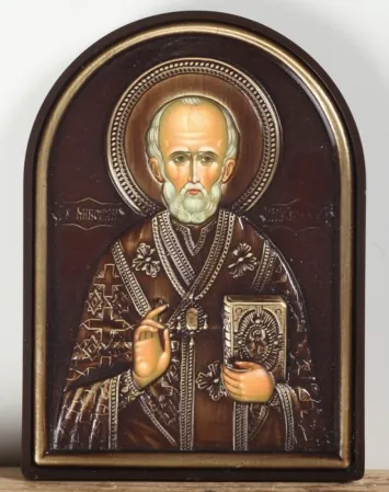 Icon in plastic frame 9×12 arched riza cover №3 Nicholas the Wonderworker