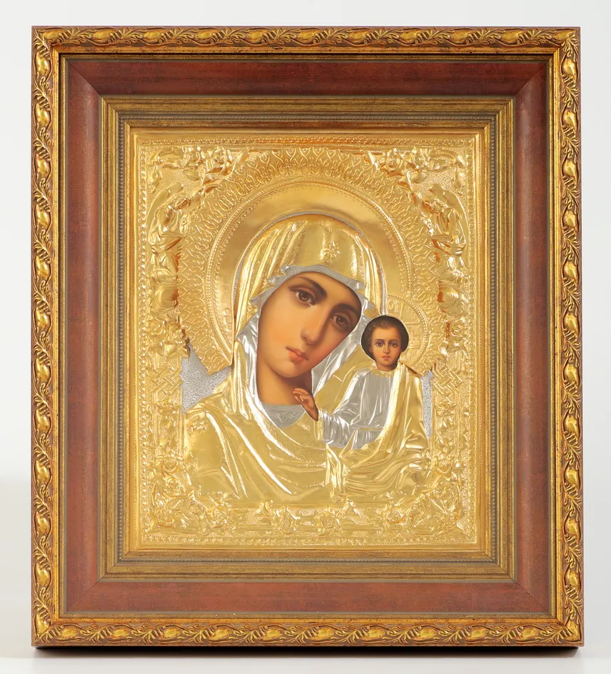 ფერწერული ხატი კიოტში 24×30 ზეთი, მოჭედილობა №113, მქრქალი მოოქროვება, კიოტი №22 ყაზანის ღვთისმშობელი