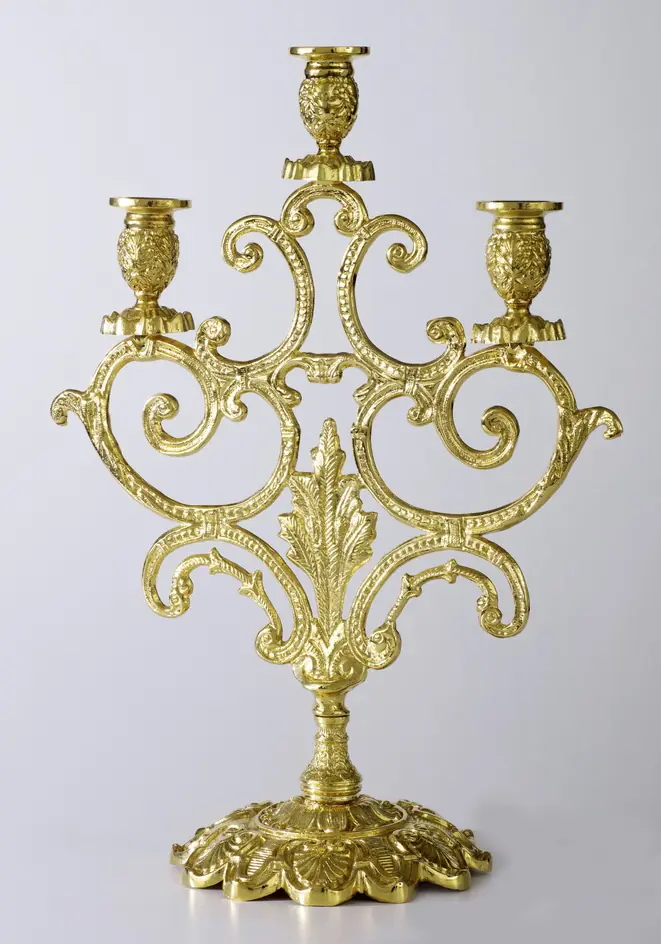 Candlestick 3 candles cast