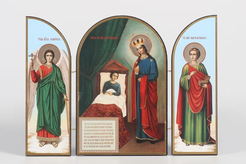 Wooden folding icons 18×24 three-leaf, double embossing, arched, in packaging Guardian Angel-Healer-Panteleimon