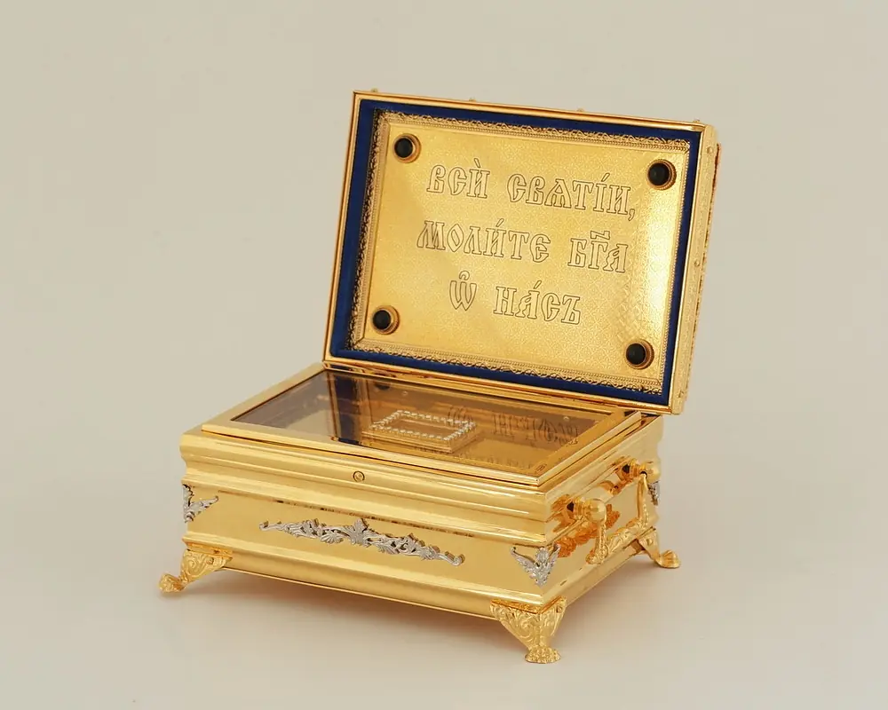 Reliquary ark for holy relics №14 stones gilding