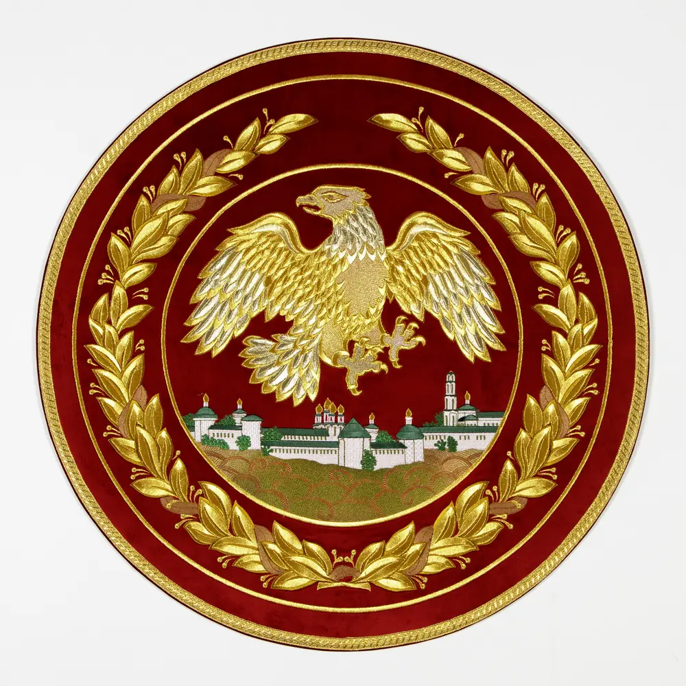 Eagle rug fabric artificial velvet, machine-embroidered (d 66 cm)