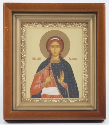 Icon in icon case 11×13 complex, tempera, gilded frame Hope