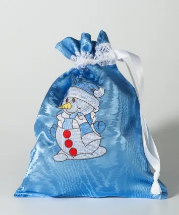 Pouch for Christmas gifts with machine embroidery 21×28 №5