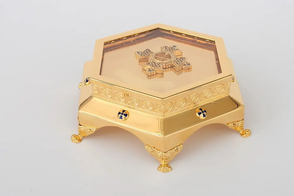 Recessed field-icon case №4 gilding