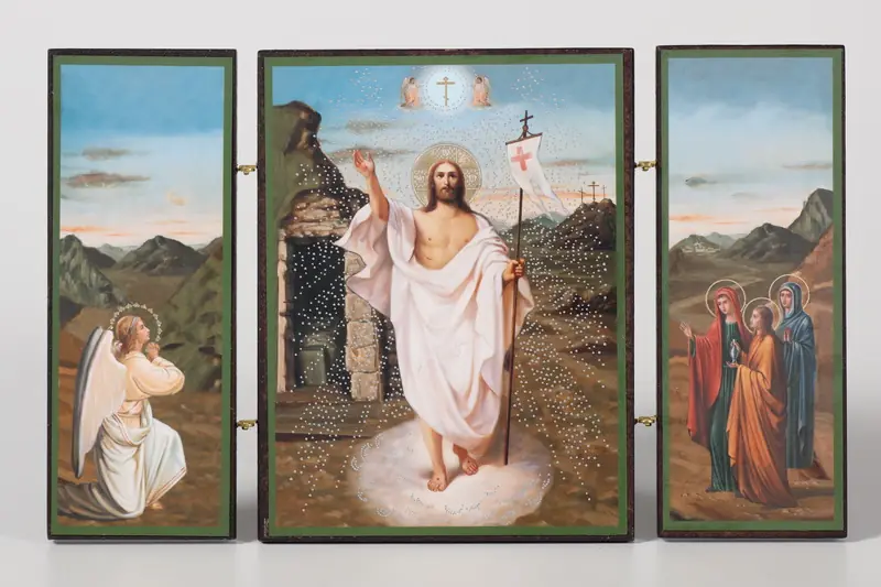 Wooden folding icons 12×18 three-leaf, double embossing, in packaging Resurrection of Christ