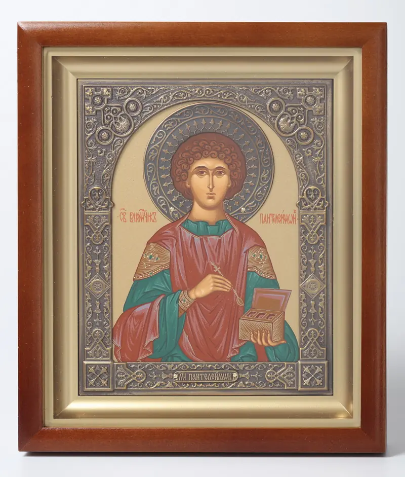 ხატი კიოტში 15×19 რთული, ტემპერა, გვირგვინი, ფიგურული ჩარჩო, პატინირებული პანტელეიმონი (ოქროსფერი ფონი)