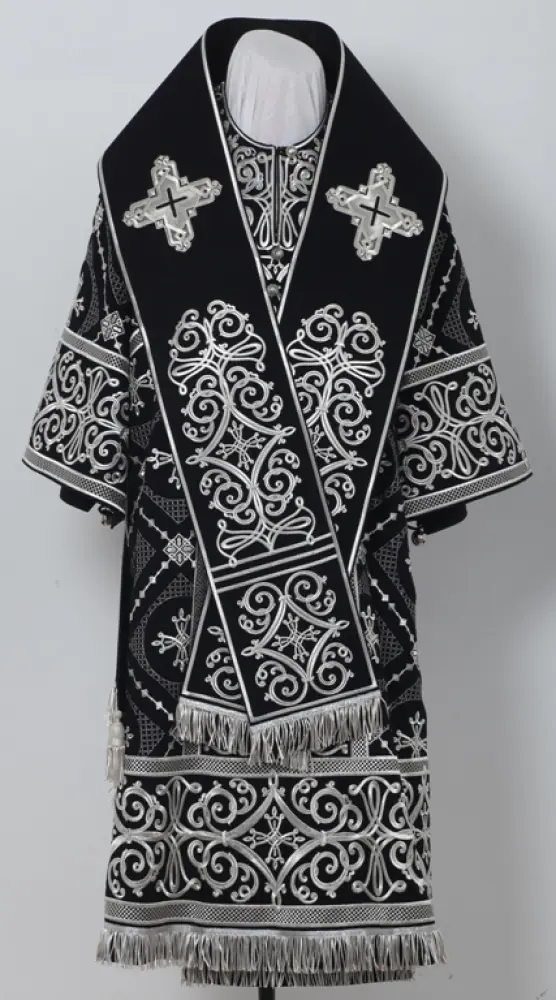 Bishop's vestment №041 silk machine-embroidered